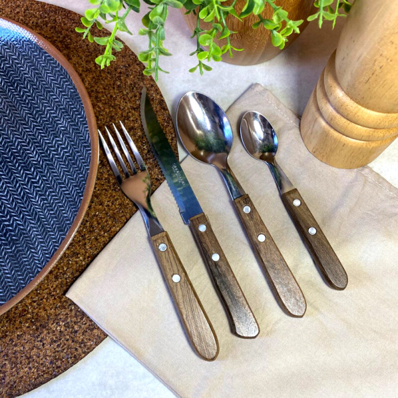 Juego de cubiertos Simonnagio 24 piezas madera Cucina mia